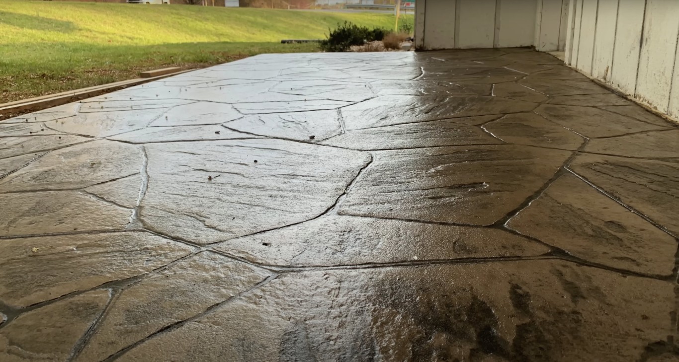 Stamped concrete driveway with decorative finish